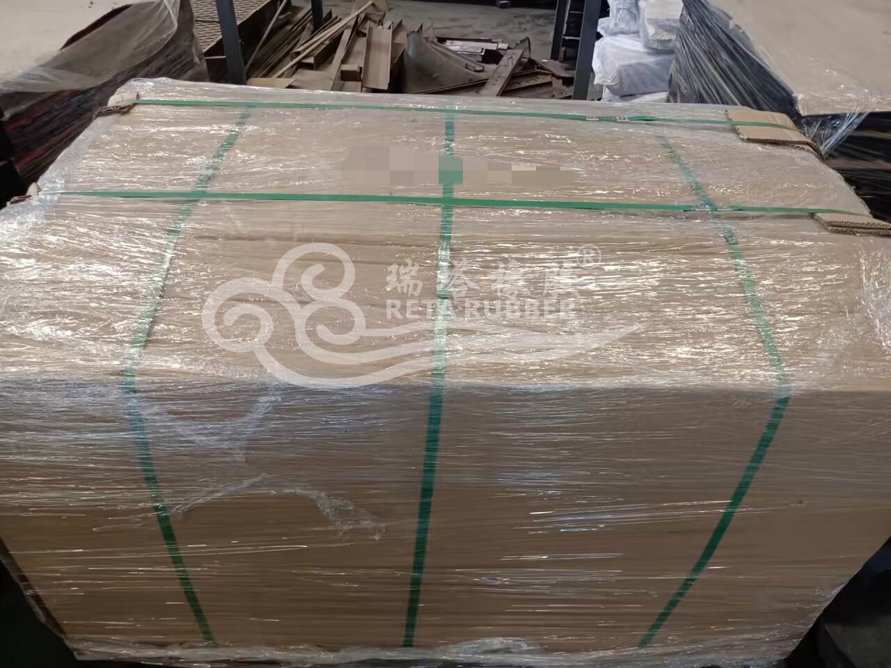 客戶定購阻燃緩沖條打包發(fā)貨